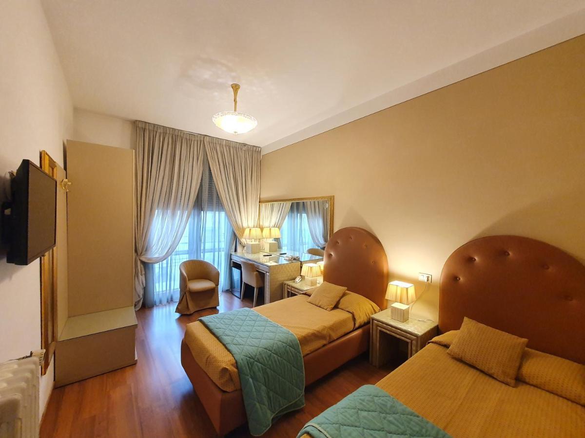 Hotel Continentale Arezzo Exteriör bild