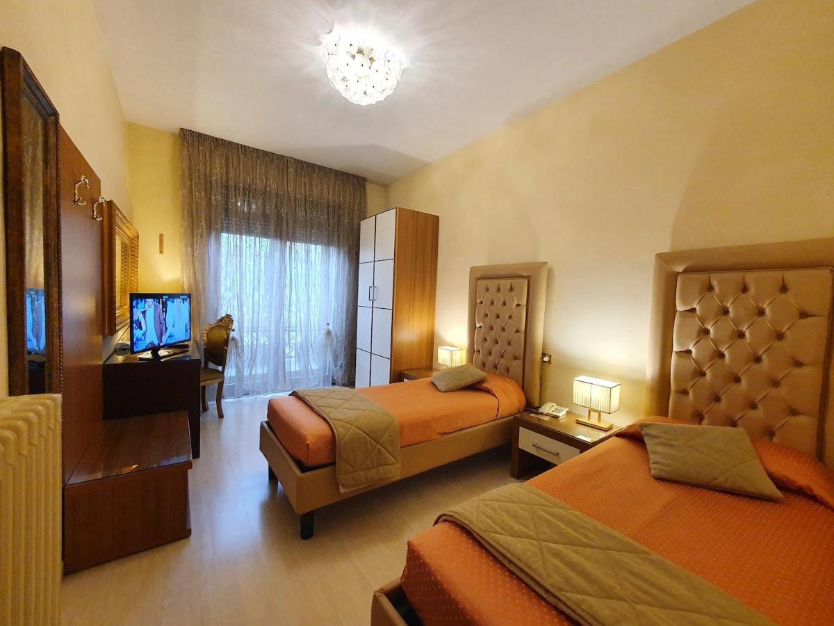 Hotel Continentale Arezzo Exteriör bild